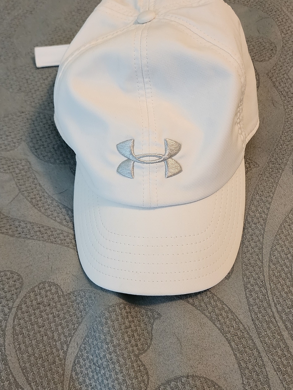 Under Armour Women's White Performance Baseball Cap